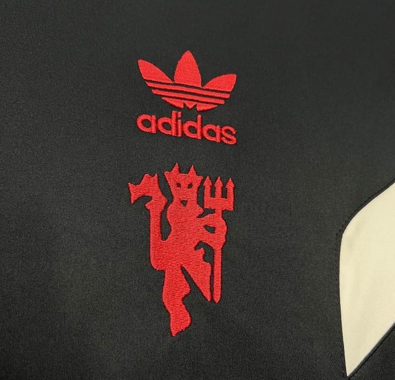 24/25 Manchester United Adidas Originals Black Training Jersey - Image 5