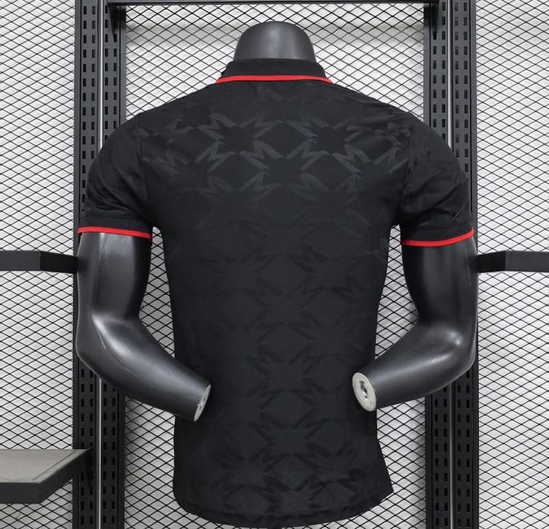 Player Version 25/26 Manchester United Black Special Jersey - Image 4