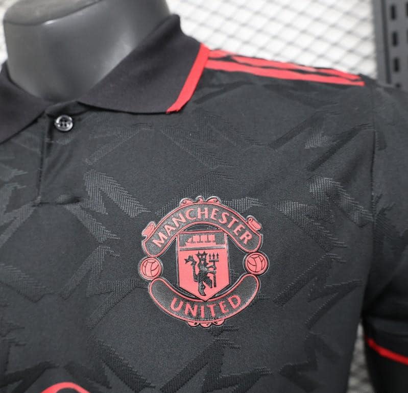 Player Version 25/26 Manchester United Black Special Jersey - Image 6