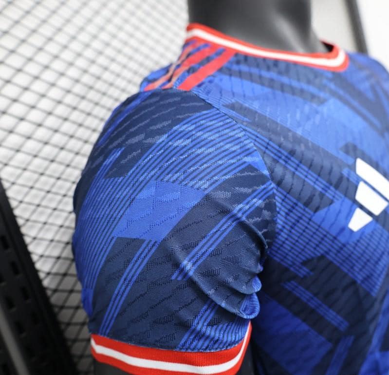 Player Version 25/26 Manchester United Blue Special Jersey - Image 2