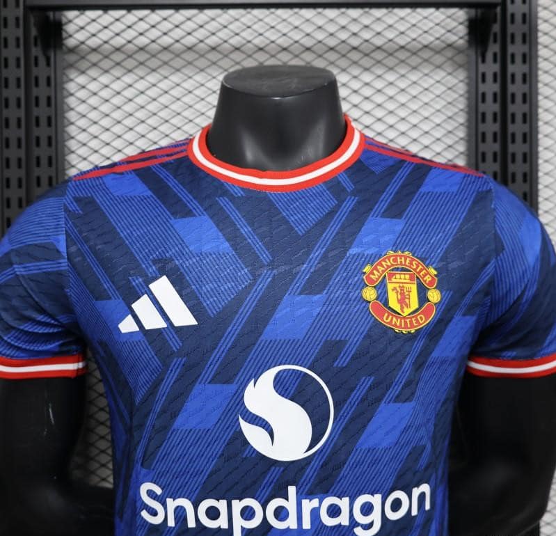 Player Version 25/26 Manchester United Blue Special Jersey - Image 7