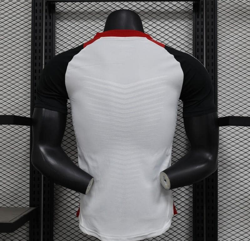 Player Version 24/25 Manchester United White Pre-Match Jersey - Image 3