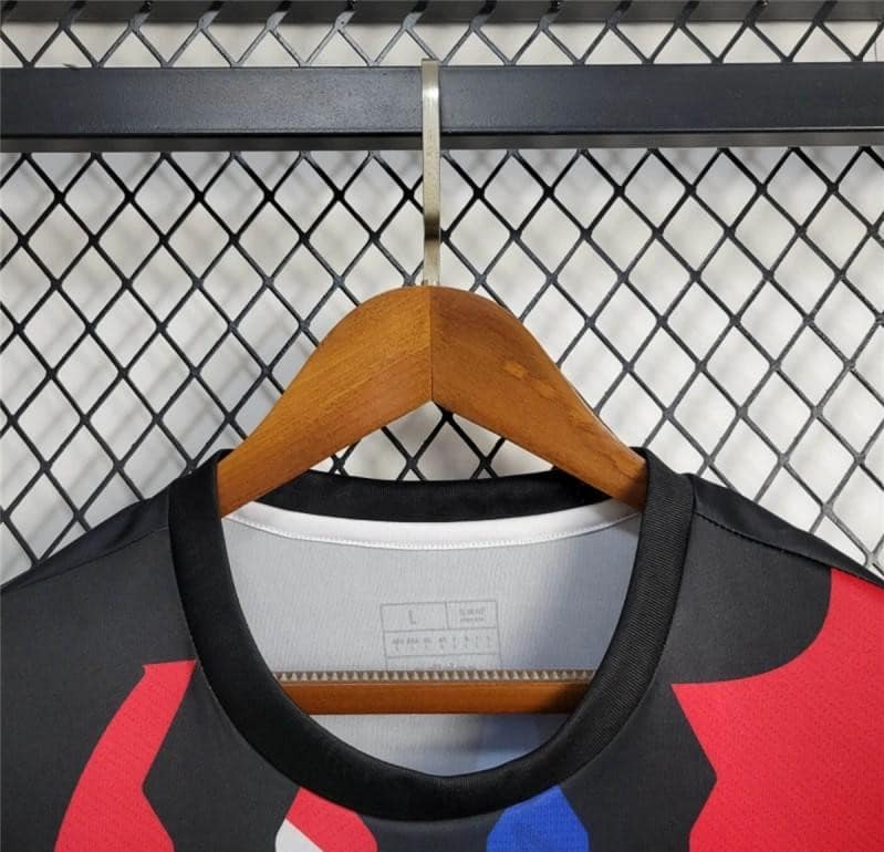 24/25 Manchester United Training Jersey - Image 3