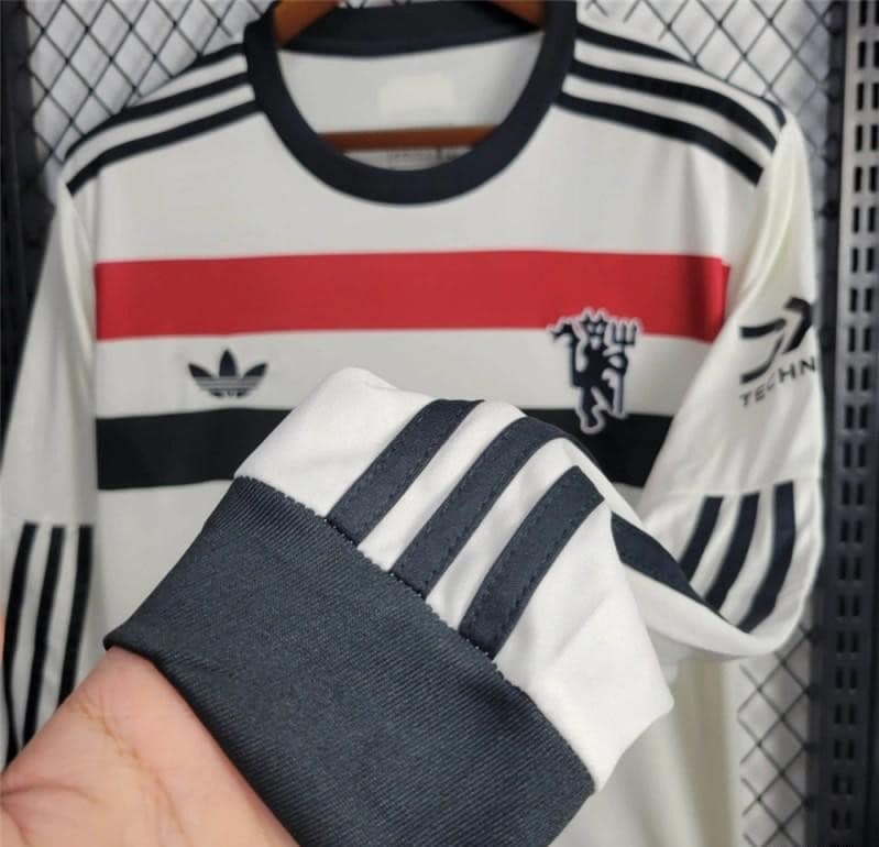 24/25 Manchester United Third Long Sleeve Jersey - Image 5