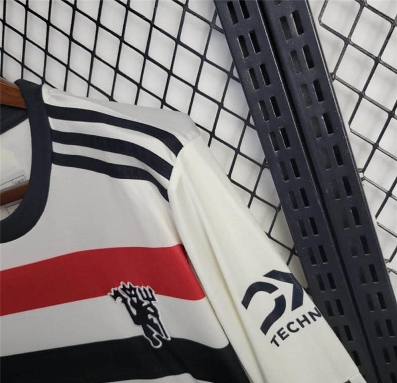 24/25 Manchester United Third Long Sleeve Jersey - Image 8