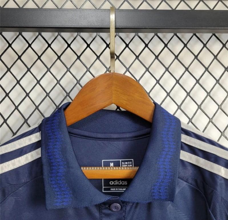 24/25 Women Manchester United Away Jersey - Image 2