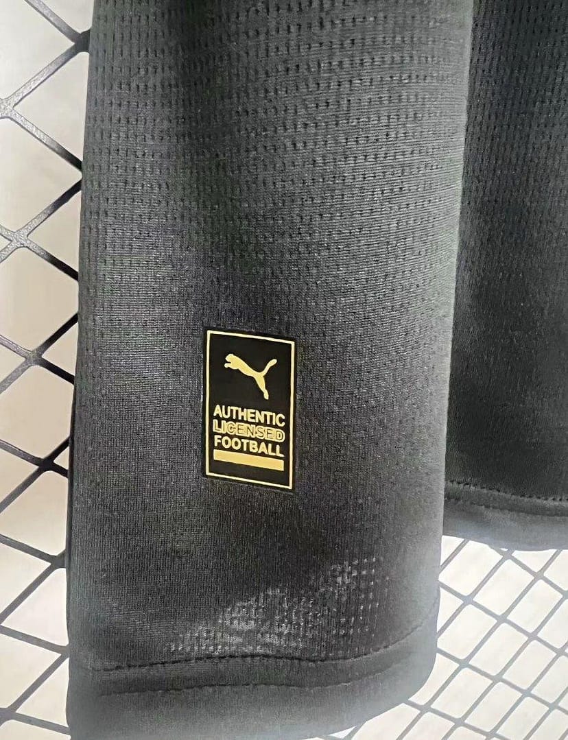 24/25 Olympique Marseille Black 125th Goalkeeper Jersey - Image 4