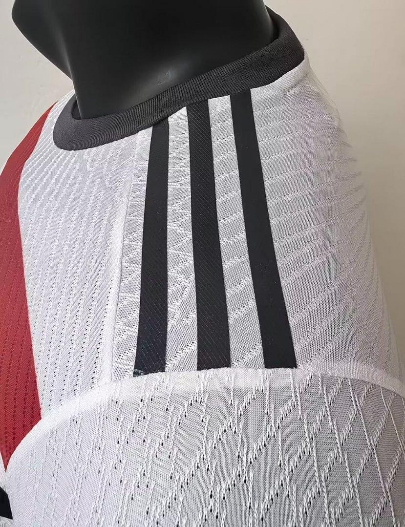 Player Version 24/25 Manchester United Third White Jersey - Image 8