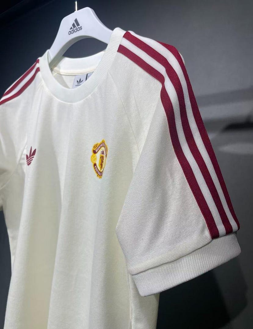 24/25 Manchester United Cotton Beige T-shirt Jersey - Image 5