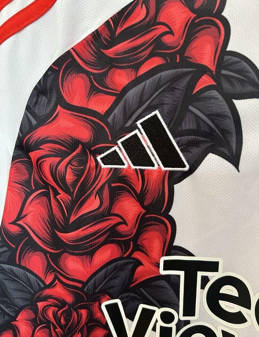 25/26 Manchester United White Rose Pattern Special Jersey - Image 3